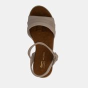 Sandalias-Beige-Bata-Comfit-Brenda-Mujer